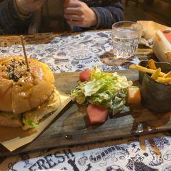 酒吧网红吃瓜,揭秘娱乐圈幕后真相